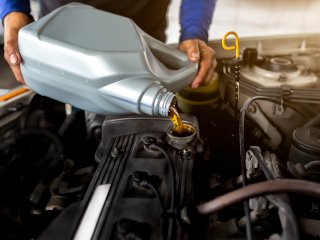 Замена масла в двигателе